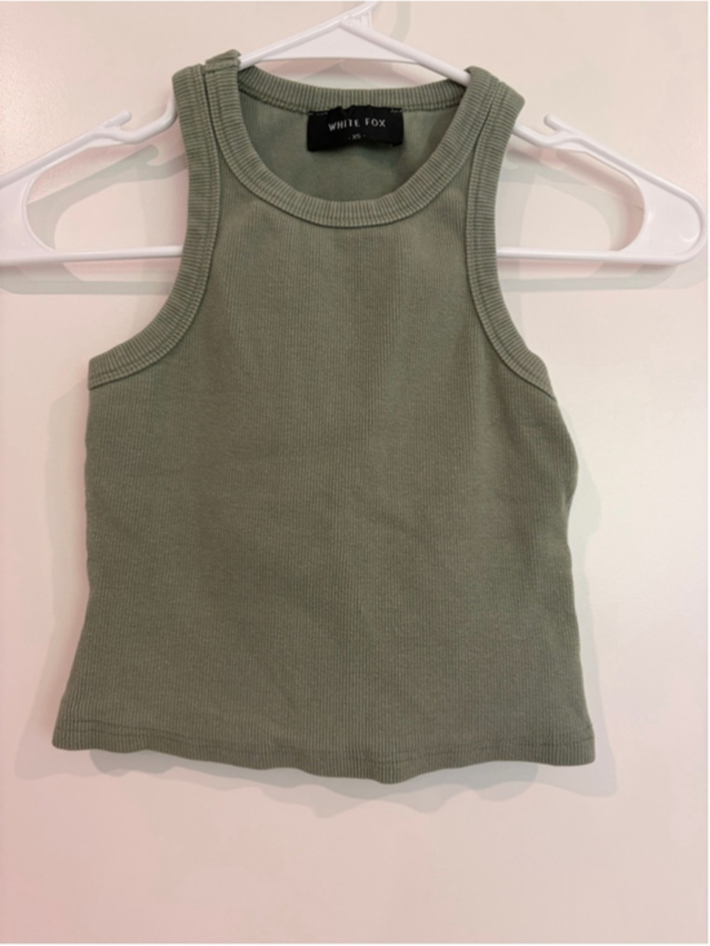 White Fox Boutique Olive Green Ribbed Cropped Tank Top - Size XS EUC